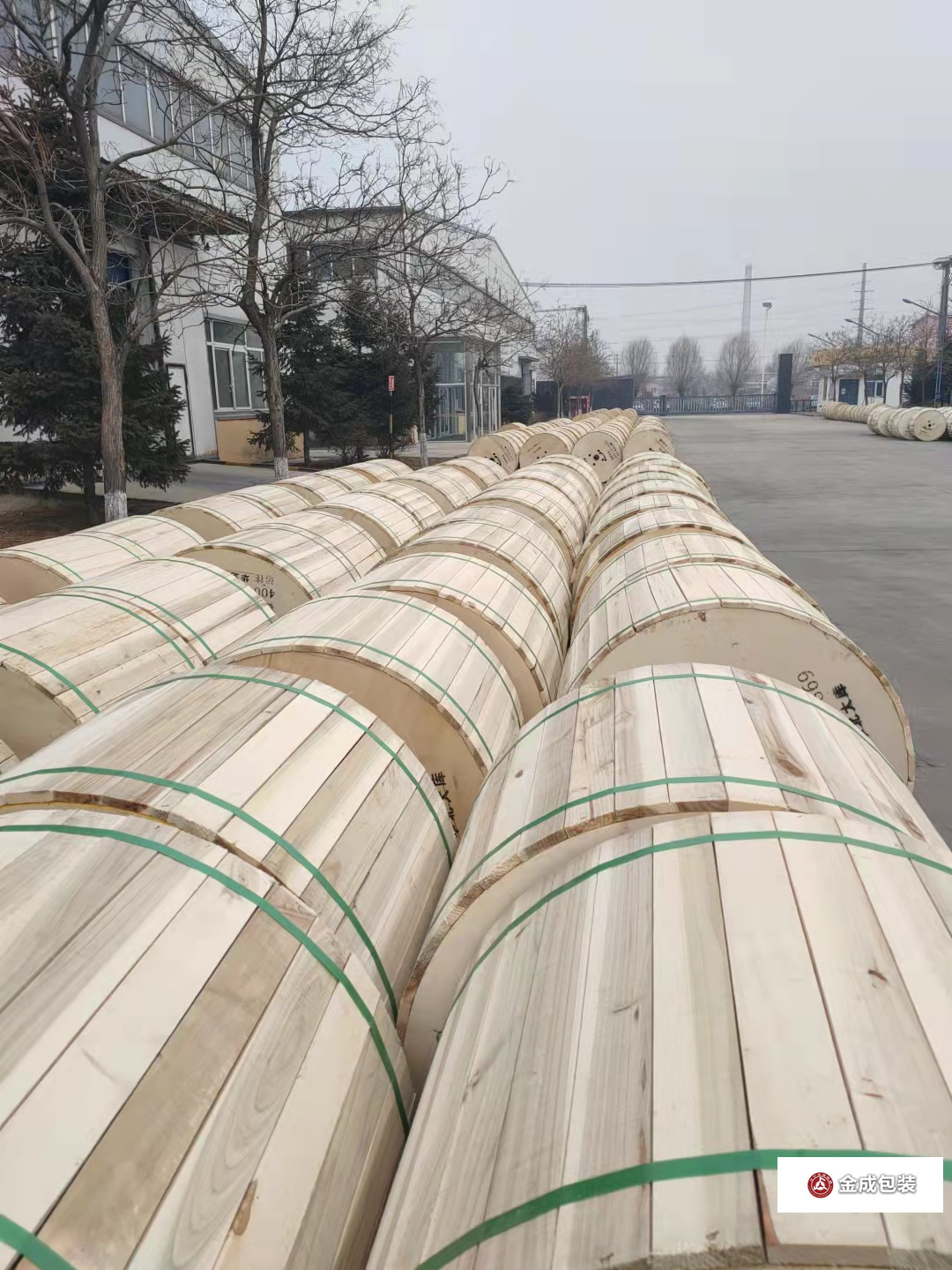 膠(jiao)合闆(pan)光纜(lan)盤3