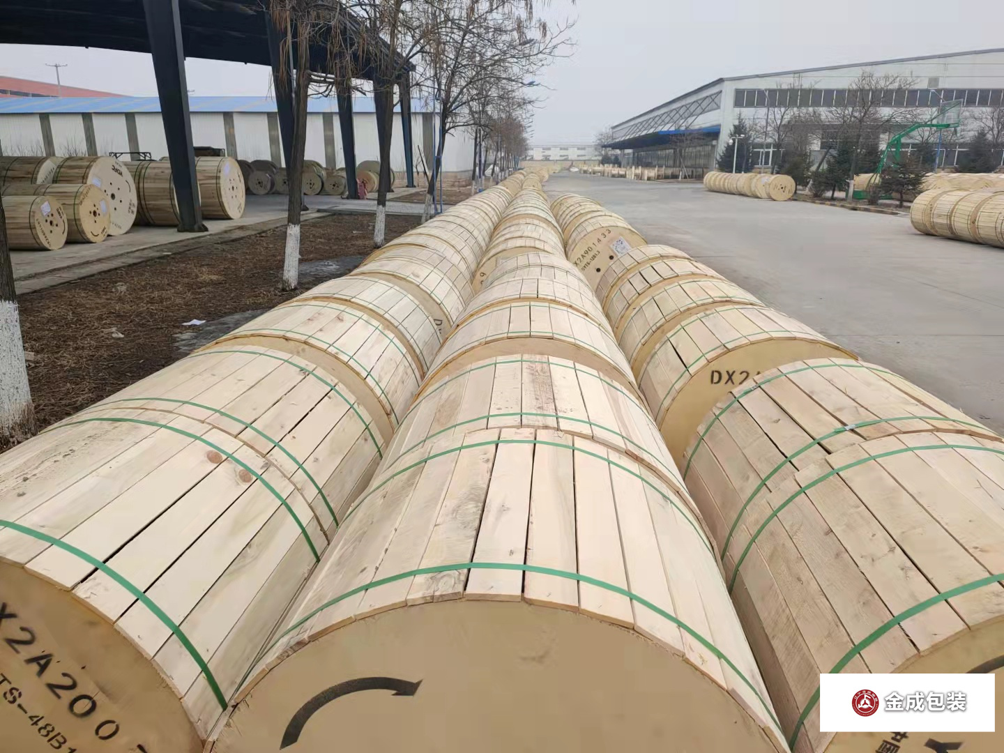 膠(jiao)合闆光纜(lan)盤1